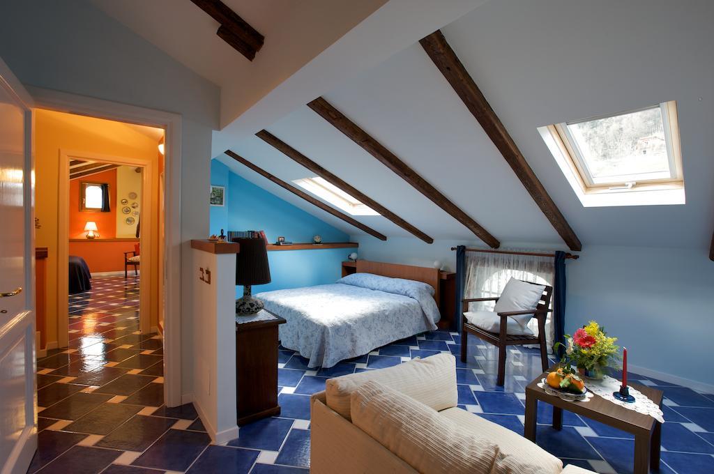 La Casa Di Donn'Amelia Bed & Breakfast Molina  Room photo